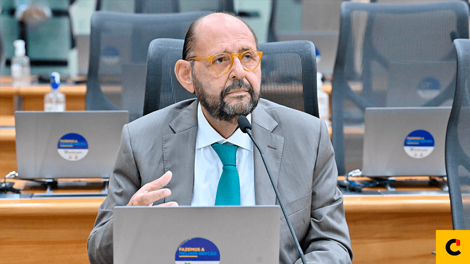 Gustavo Carvalho critica cenário da educação no RN e cobra ações do Governo